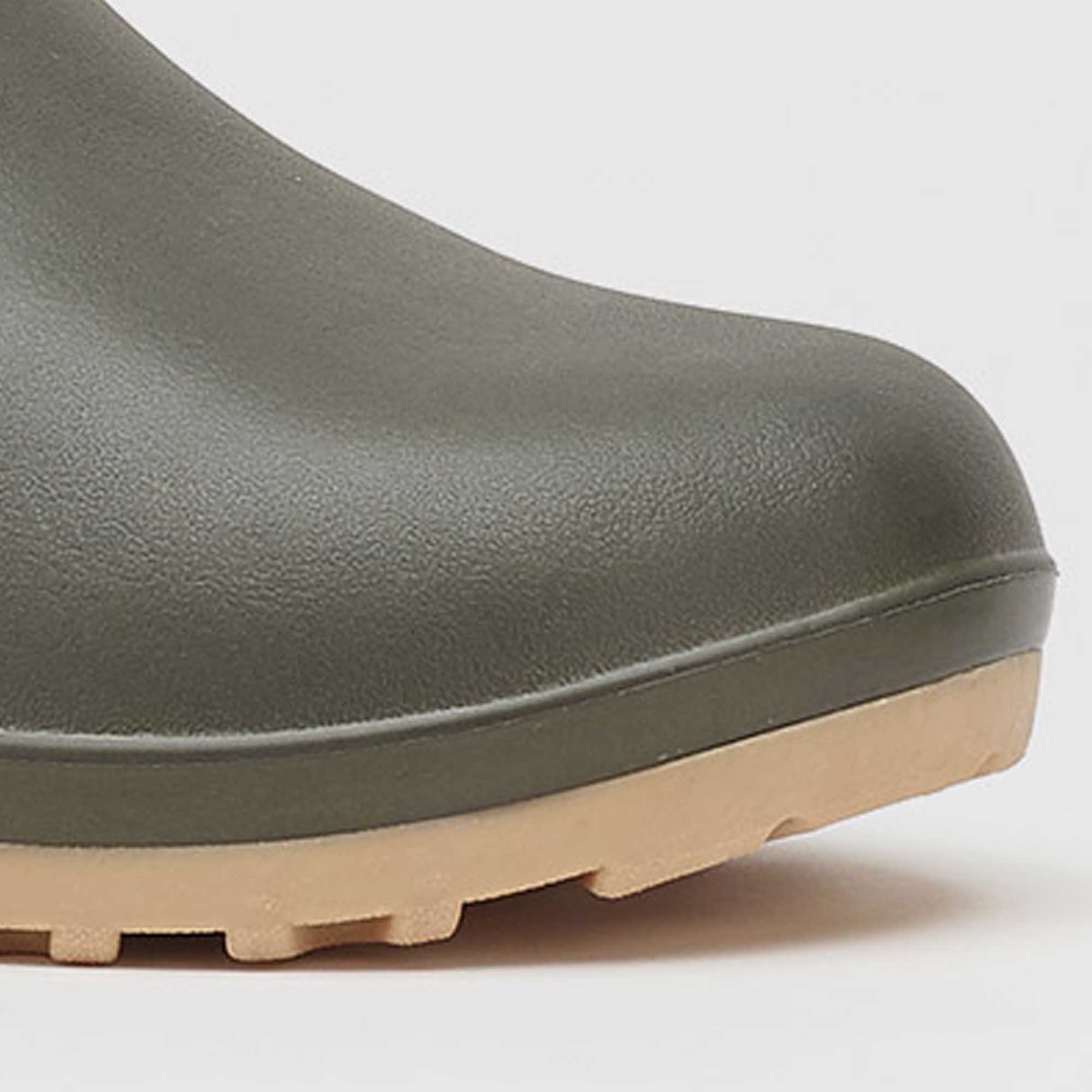 0815943b059e030d75f300e9094fd54b